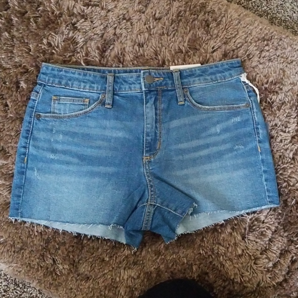 Universal Thread Shorts size 6
